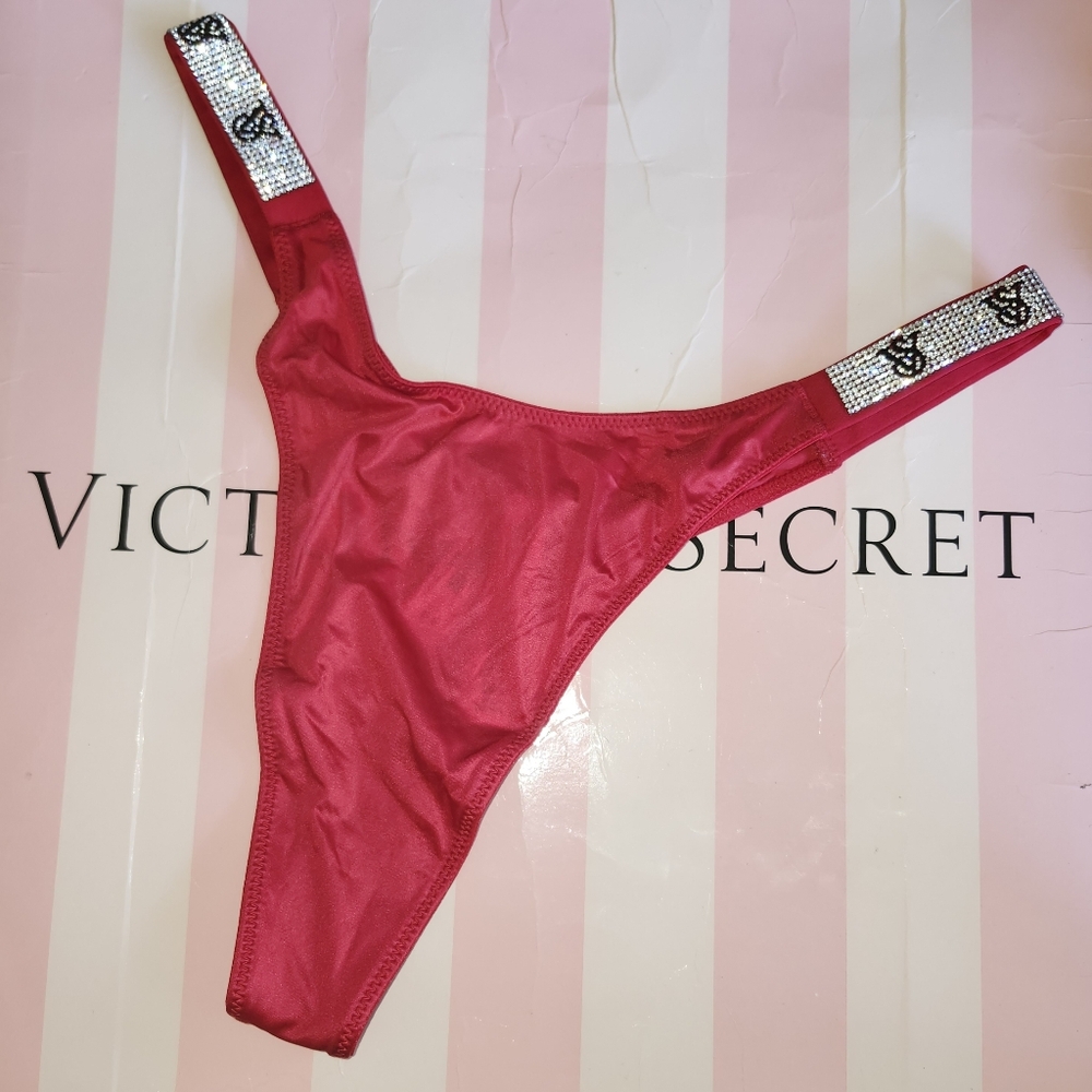Victoria Secret Brazilian Panties size Medium NWT